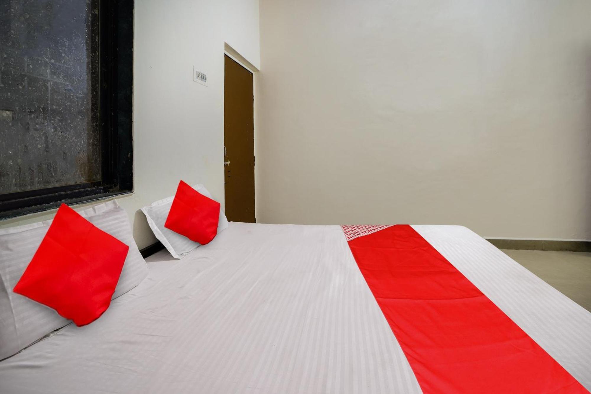 Oyo Flagship Hotel The Grand Lotus Аурангабад Экстерьер фото